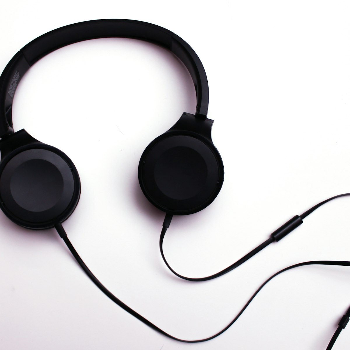Auriculares con Cable y Micrófono